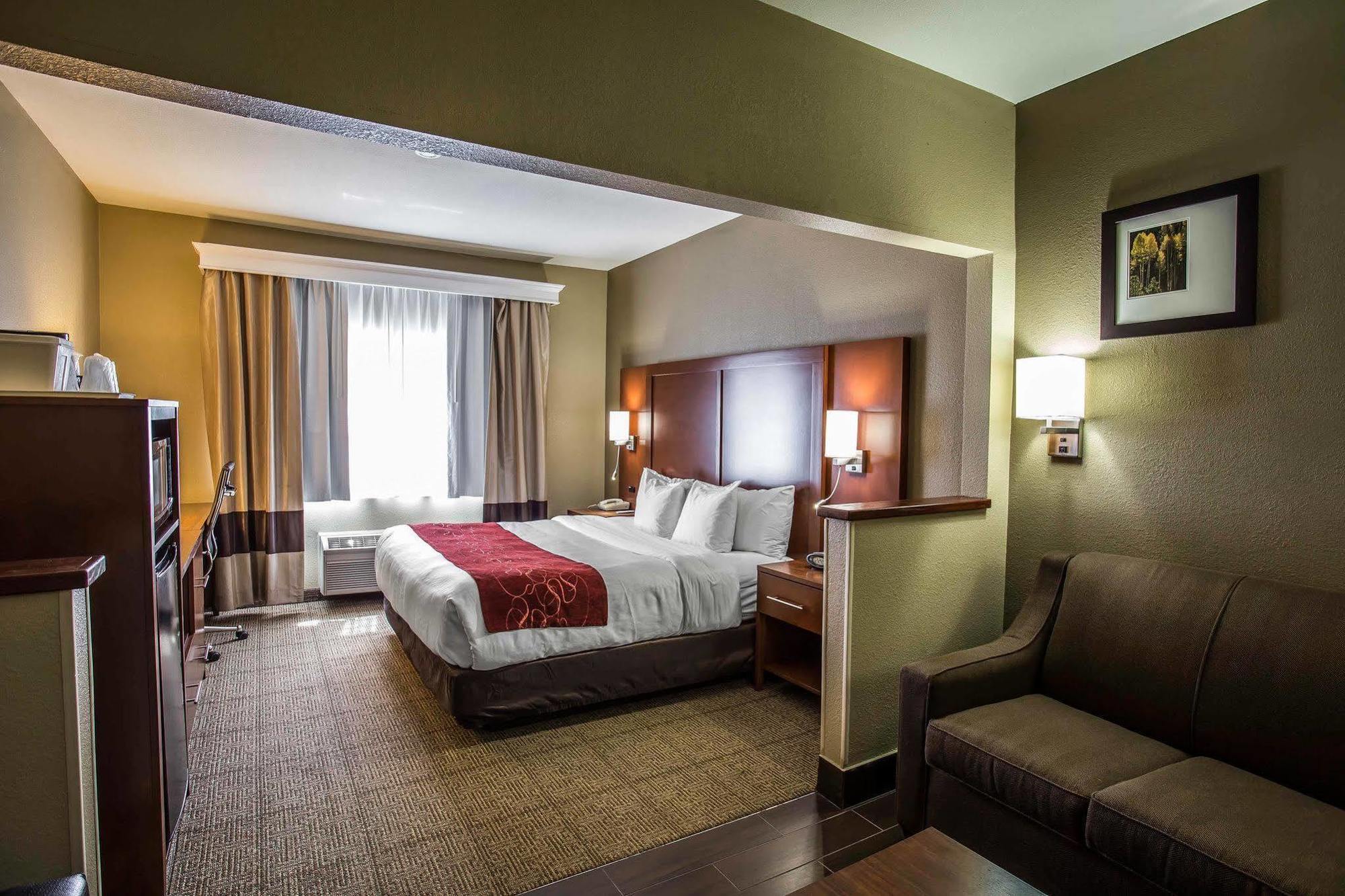 Quality Suites Near West Acres FargoFargo  Kültér fotó