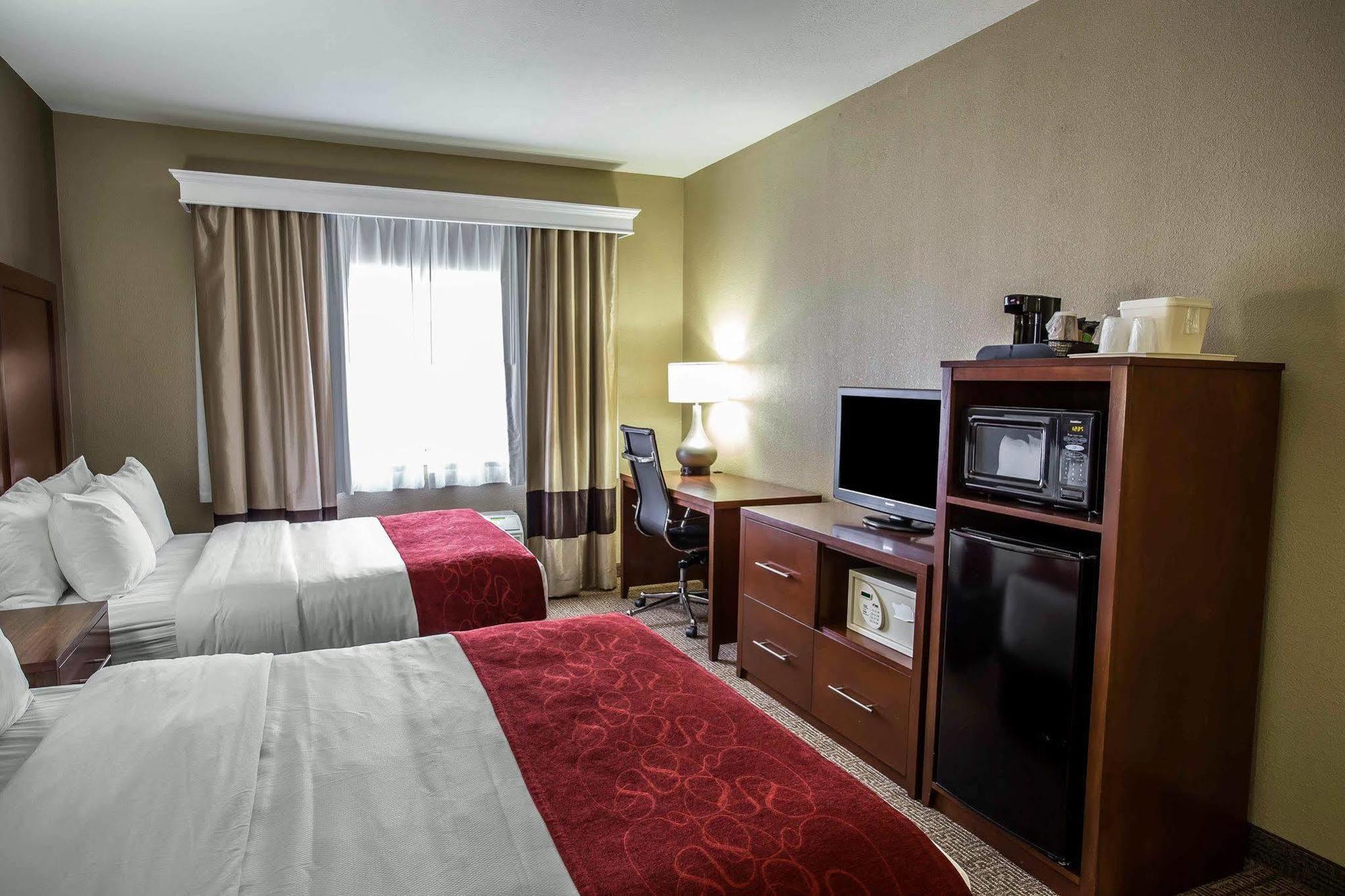 Quality Suites Near West Acres FargoFargo  Kültér fotó