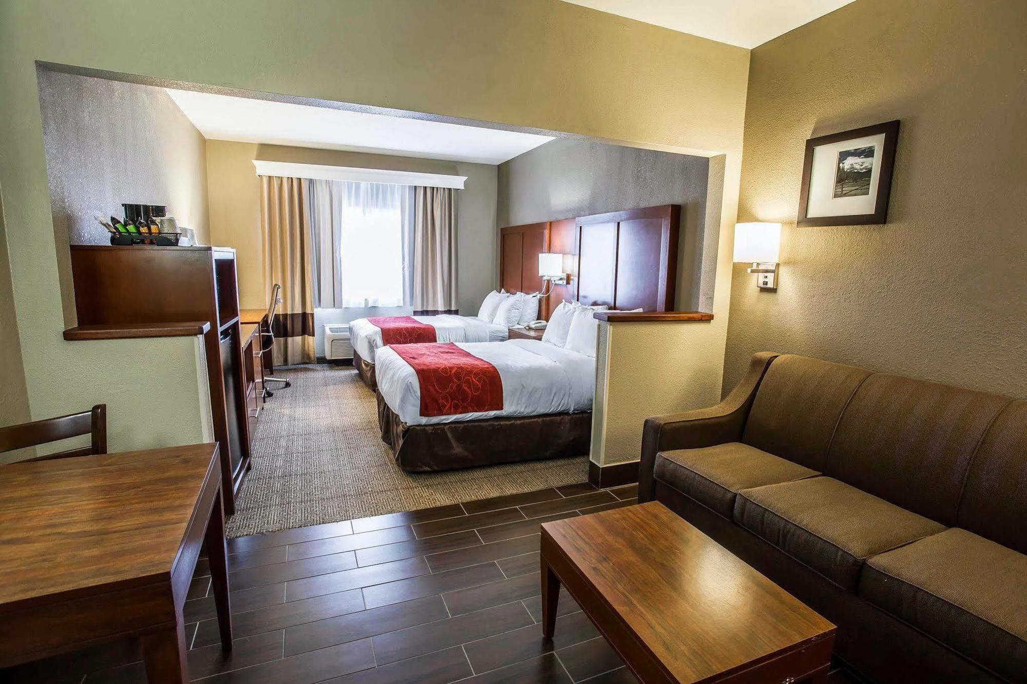 Quality Suites Near West Acres FargoFargo  Kültér fotó